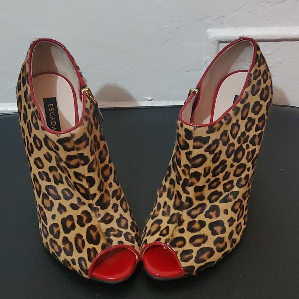 Booties - Picture 3 of 4